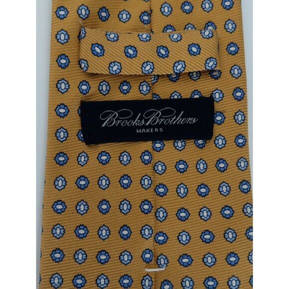 Brooks Brothers Makers Gold Geometric 100% Silk Tie. Made In USA. - Picture 5 of 7
